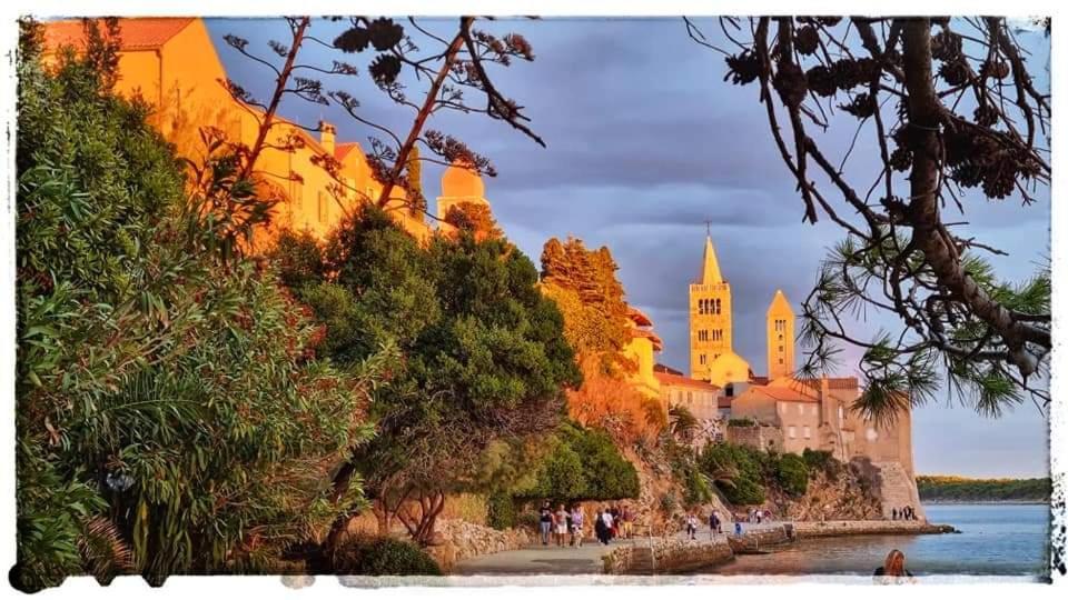 Apt. Old Town Rab Town Buitenkant foto
